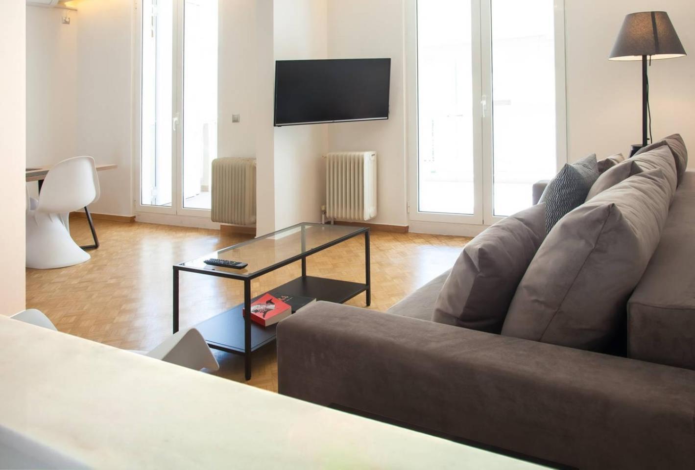 Toni'S Lovely Apartment In Sunny Pangrati Atena Exterior foto